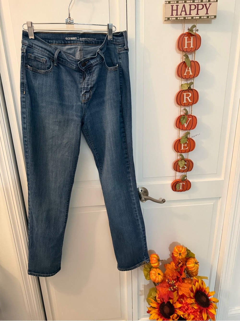 Old Navy Women's Medium Blue Straight-Leg Jeans